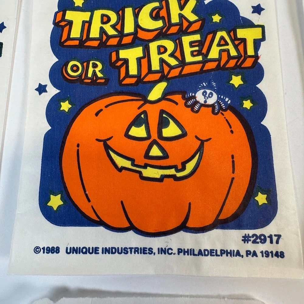 12 Vintage 1988 Unique Industries Trick or Treat Halloween Paper Bags Pumpkin
